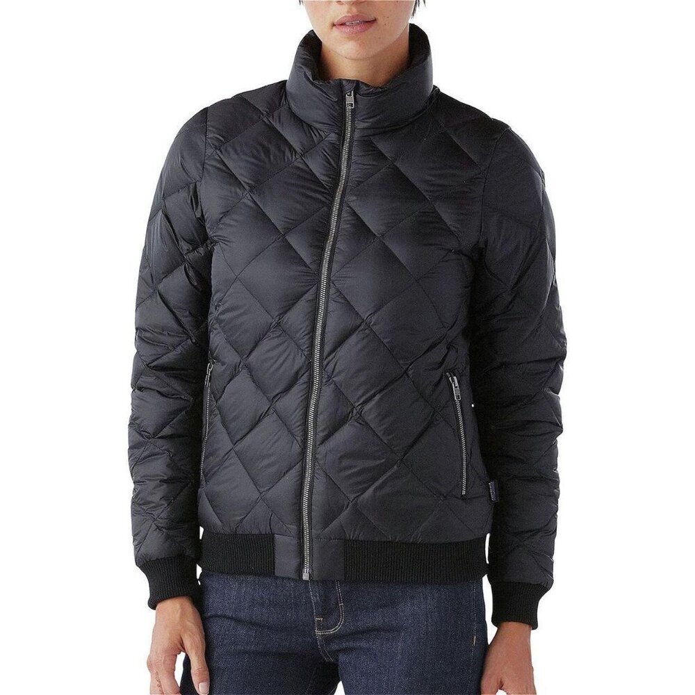Patagonia Women's Navy quilted bomber jacket Size M Corporate Finance BofA
